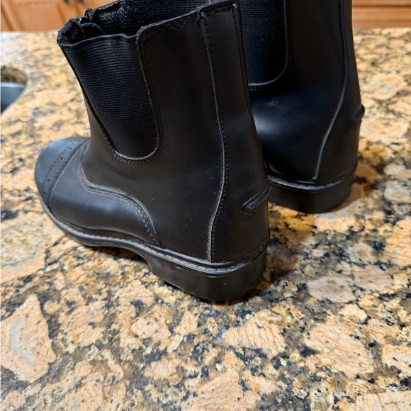 Child’s Equestrian paddock boots size 2 black Tuff Rider brand - Picture 5 of 6